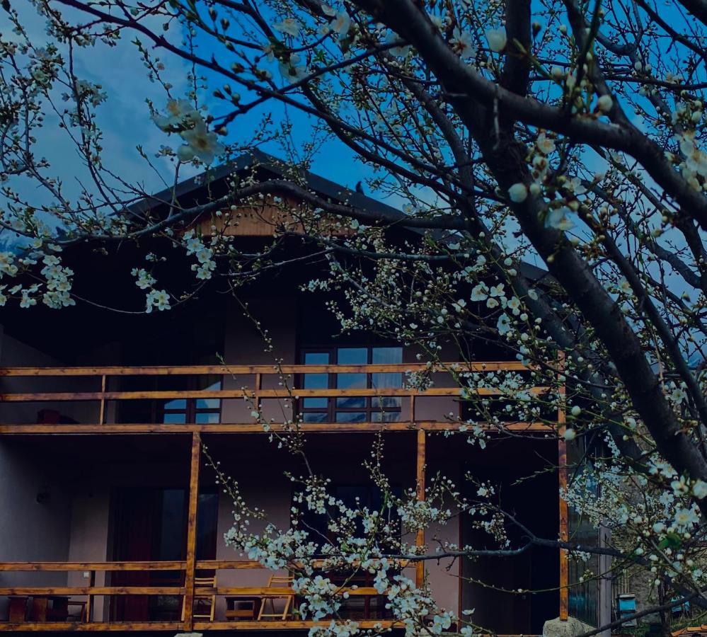 Cottage Kesane คัซเบกี ภายนอก รูปภาพ